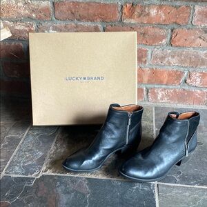 Lucky Brand Black Ankle Booties Sleek Design
